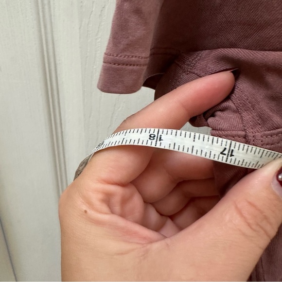 Lululemon Open Tie-Back Short Sleeve Mauve Short Sleeve Top pink 4 crew - Picture 5 of 8